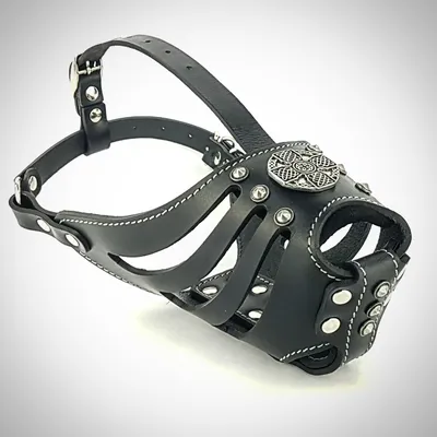 Bestia Custom Dog Gear - Muselière Maximus Basket Noir/Argent Bestia Custom Dog Gear - Muselière Maximus Basket Noir/Argent