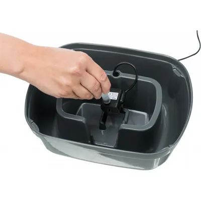 TRIXIE Fontaine d'eau potable polygonale Mélamine