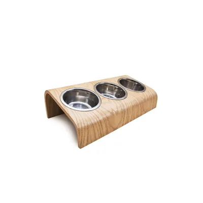 Bagane Set de 3 gamelles surélevées en acier, socle bois chêne Buvo Bagane Set de 3 gamelles surélevées en acier, socle bois chêne Buvo