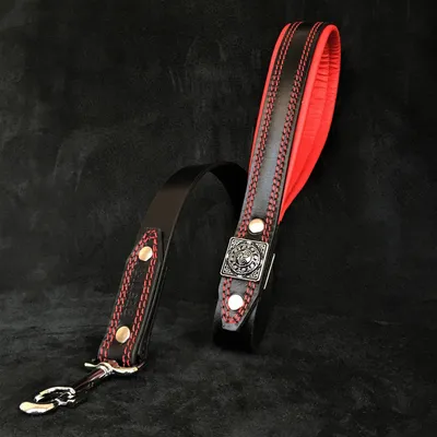 Bestia Custom Dog Gear - Laisse Eros Noir et Rouge