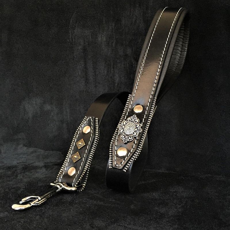 Aztec Schwarz Leine
