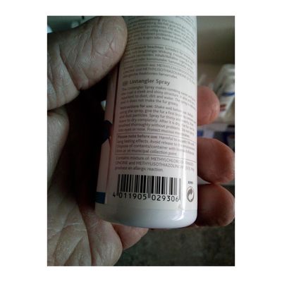 un spray démêlant, 175 ml, pour chien.