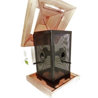 Mangeoire silo à noix, bois métal grille 22 x 22 x 32 cm pour oiseaux.