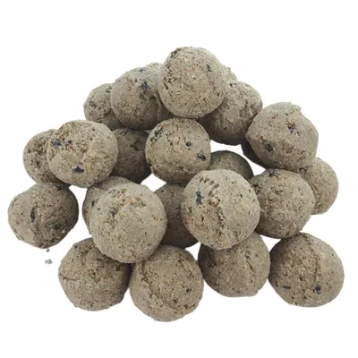 25 Boules de graisse de 90 gr donc 2.25 kg toutes saisons pour oiseaux