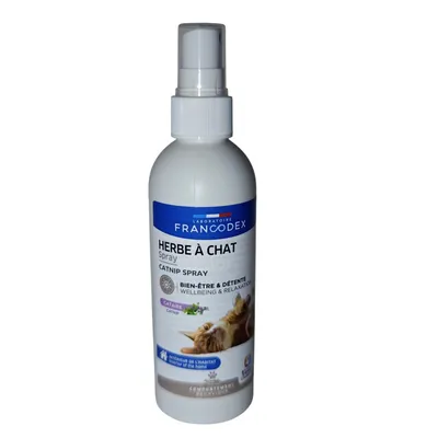 Spray à l'herbe à chat (cataire) pour jouets, panier et caisse de transport