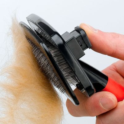 Ferplast Brosse avec carde pour chiens aux poils moyens et GRO 5955