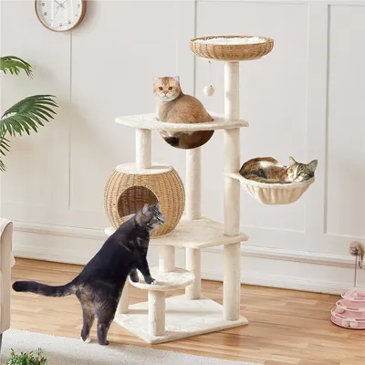 Katzenbaum mit Aussichtsplattform Katzenkorb Kratzstämme und Plüschball