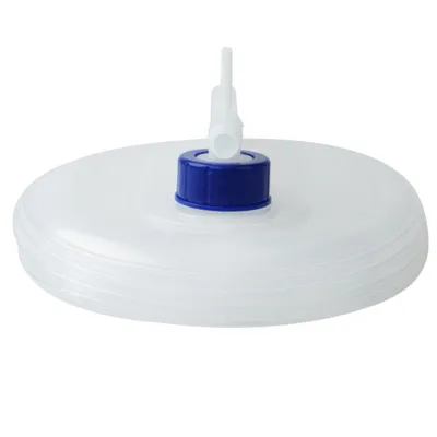 Réservoir d'eau pliable avec robinet