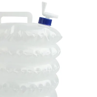 Réservoir d'eau pliable avec robinet