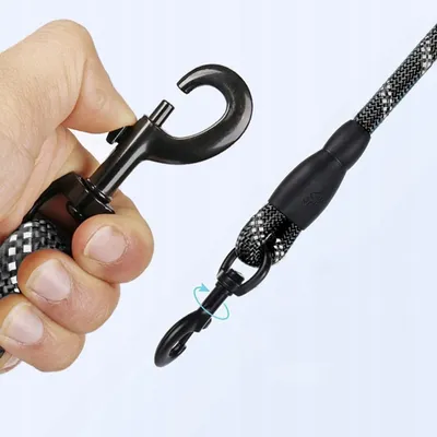 Laisse pour chien réfléchissante avec support pour sacs Laisse pour chien réfléchissante avec support pour sacs