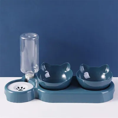 Distributeur automatique et gamelles pour chat