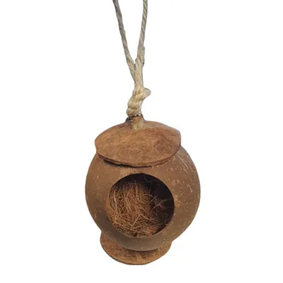 Une maison noix de coco, pour petits rongeurs.