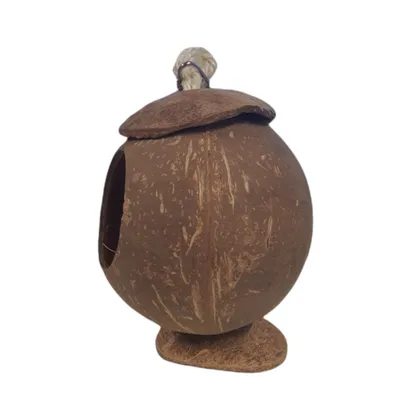 Une maison noix de coco, pour petits rongeurs.