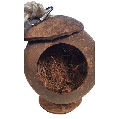 Une maison noix de coco, pour petits rongeurs.