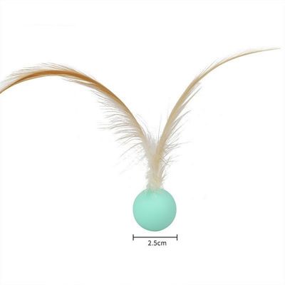 FurryFusion Balle interactive pour chat - Plumes et caoutchouc