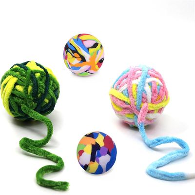 IntiMeg 4 bolas de lana de colores para gatos