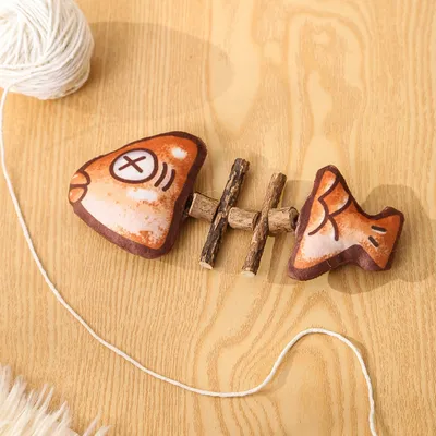 FurryFusion Jouet herbe à chat en forme de poisson