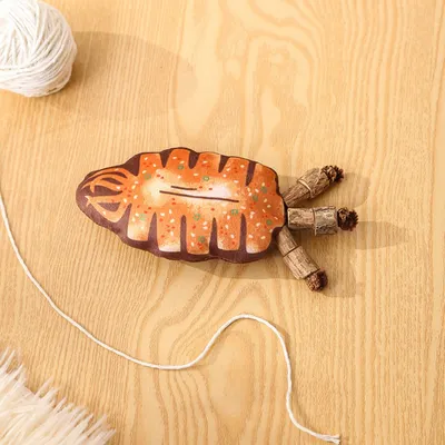 FurryFusion Jouet herbe à chat en forme de poisson