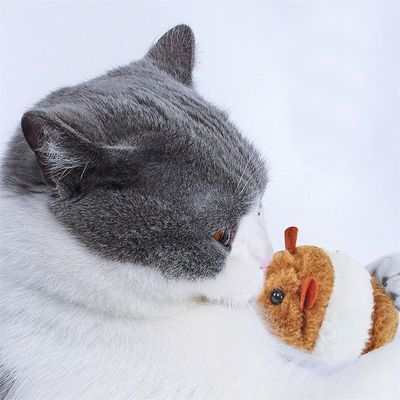 IntiMeg Lot de 4 souris vibrantes en peluche pour chat