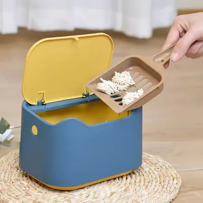 FurryFusion Litière pour chat dans une poubelle