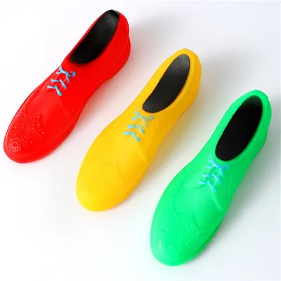 IntiMeg Jouet en caoutchouc pour chien en forme de chaussure