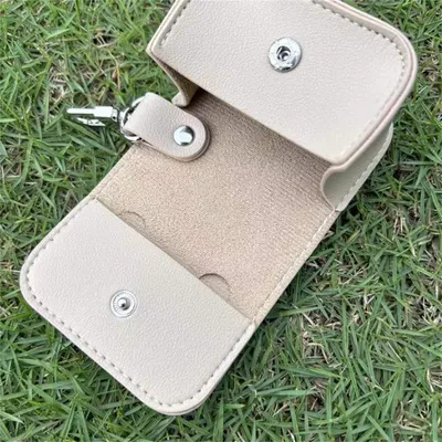 IntiMeg Distributeur de sacs à excréments pour animaux de compagnie