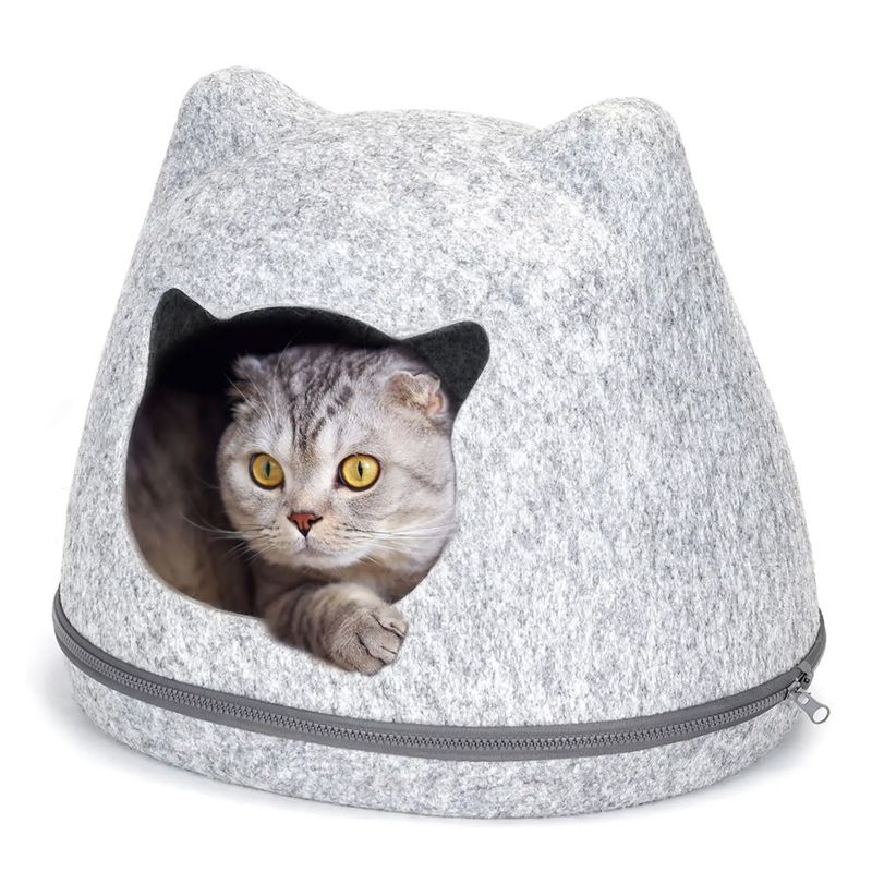 Maison pour chat avec oreilles de chat