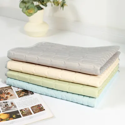 Pawzy Tapis rafraîchissant pour chien - Lavable, portable (70x50cm)