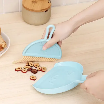 ZooVenture Ensemble mini-balai et pelle à poussière