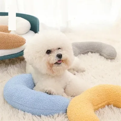 Pawzy Oreiller en forme de croissant pour chats et chiens