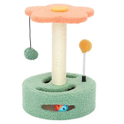Arbre à chat avec balles interactives