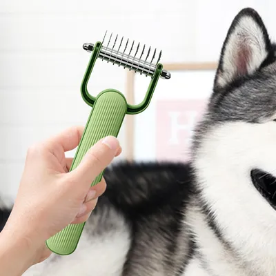 Brosse anti-perte de poils pour chat