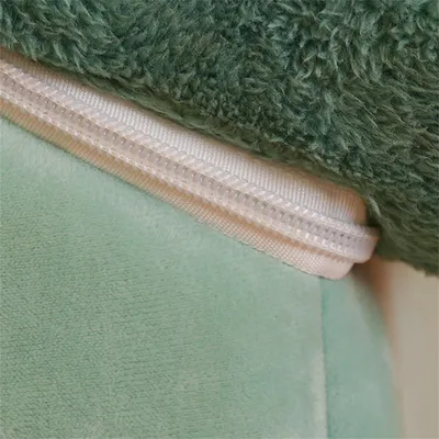 IntiMeg Niche en Peluche pour Chat - Maison des dinosaures IntiMeg Niche en Peluche pour Chat - Maison des dinosaures