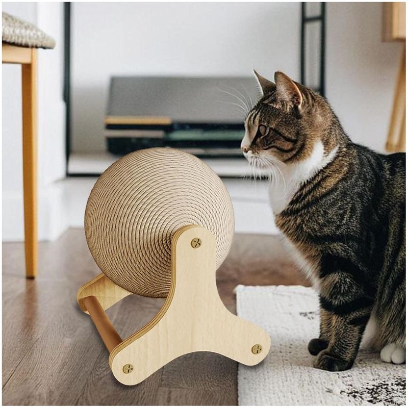 ZooVenture Jouet Griffoir Boule pour Chat forme triangulaire