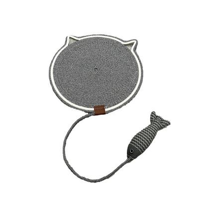 Griffoir pour chat en corde de coton, avec poisson en peluche