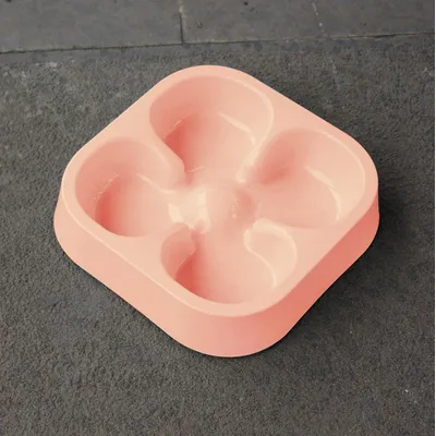 Mangeoire lente pour chien, motif trèfle à quatre feuilles