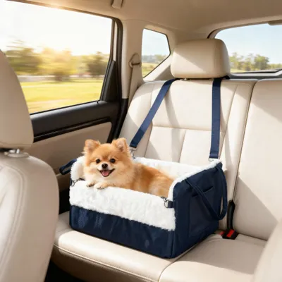 Siège auto pour chien avec ceinture de sécurité et fixation