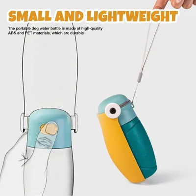 Gourde portative pour chiens en mouvement