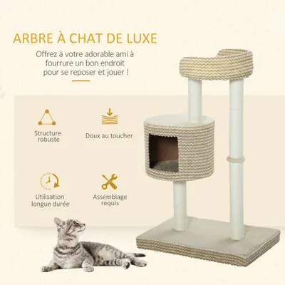 Arbre à chats, centre d'activités variées