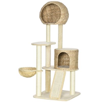 Équipé de griffoirs en sisal naturel et d'arbres à chat