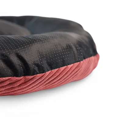 Mon Ami Luki - Coussin ovale antidérapant velours côtelé Mon Ami Luki - Coussin ovale antidérapant velours côtelé