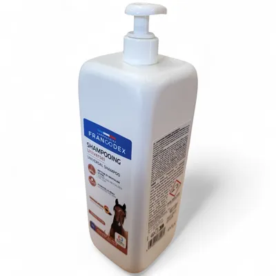 Shampooing Universel pour chevaux - Bidon de 1 Litre - Francodex Shampooing Universel pour chevaux - Bidon de 1 Litre - Francodex