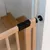 Safetots Barrière Élégante Bois Naturel, Ouverture Extra Large 65cm