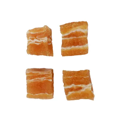 Friandise petits blocs avec poulet et cabillaud Friandise petits blocs avec poulet et cabillaud