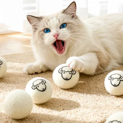 FurryFusion Balle de laine silencieuse pour chats et chiens