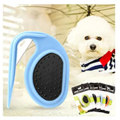 Pack 4 en 1 peignes animaux : démêlant spécial nœuds & brosse de nettoyage Pack 4 en 1 peignes animaux : démêlant spécial nœuds & brosse de nettoyage