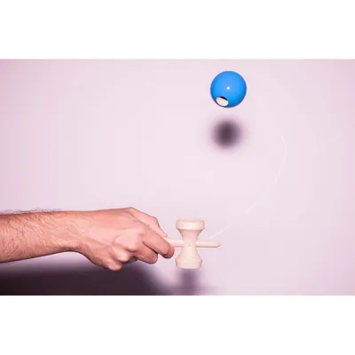 Kendama, jeu d'adresse japonais, jouet en bois avec balle bleue, marque Kendama, jeu d'adresse japonais, jouet en bois avec balle bleue, marque