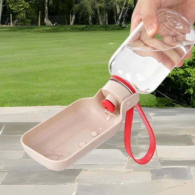 HausPets Hundenapf 550ml auslaufsicher mit Handschlaufe HausPets Hundenapf 550ml auslaufsicher mit Handschlaufe