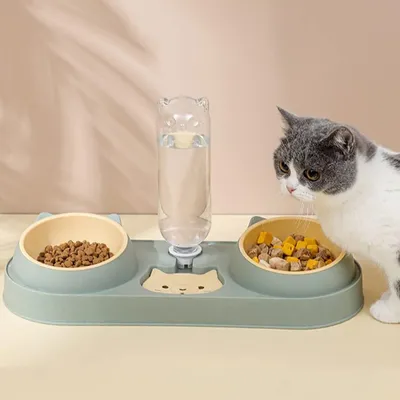 ZooVenture 3-in-1 Katzen-Wasserspender – Näpfe, 15° ZooVenture 3-in-1 Katzen-Wasserspender – Näpfe, 15°