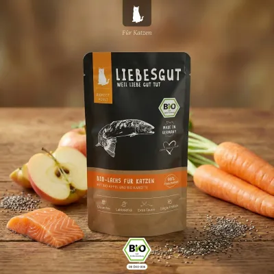 Liebesgut Katzenfutter Bio-Lachs mit Bio-Apfel und Bio-Karotte